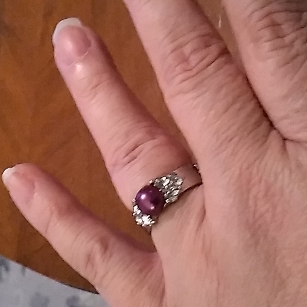 3/$10 cute stretch ring, purple center stone